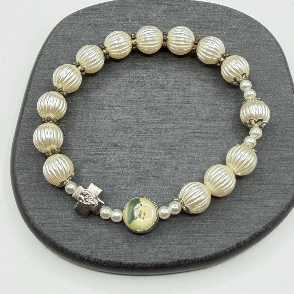 Catholic Devotional Cross Portrait Cream Faux Pearl Stretch Bracelet Religious